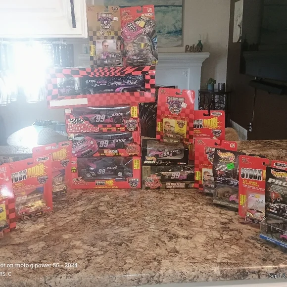 Racing champion  NASCAR Exide Battery Promo Entire Collection Mint In Box - Picture 3 of 6